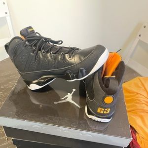 Air Jordan retro 9s size 8